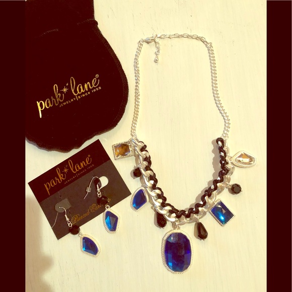 Necklace and earrings - Picture 1 of 4